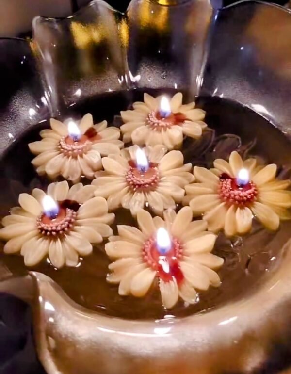 Daisy Flower Floating Candle