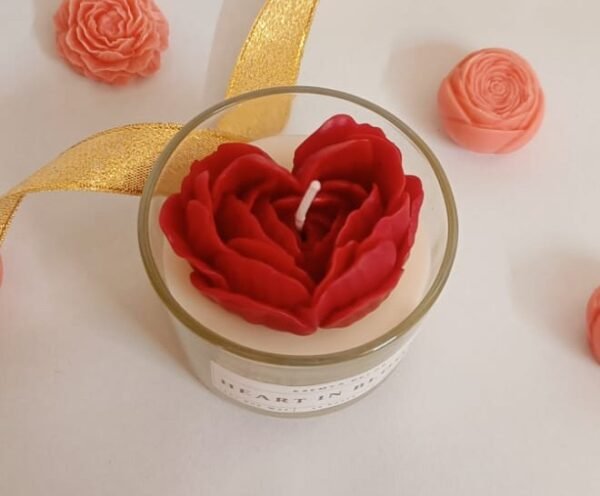 Heart in Bloom Candle
